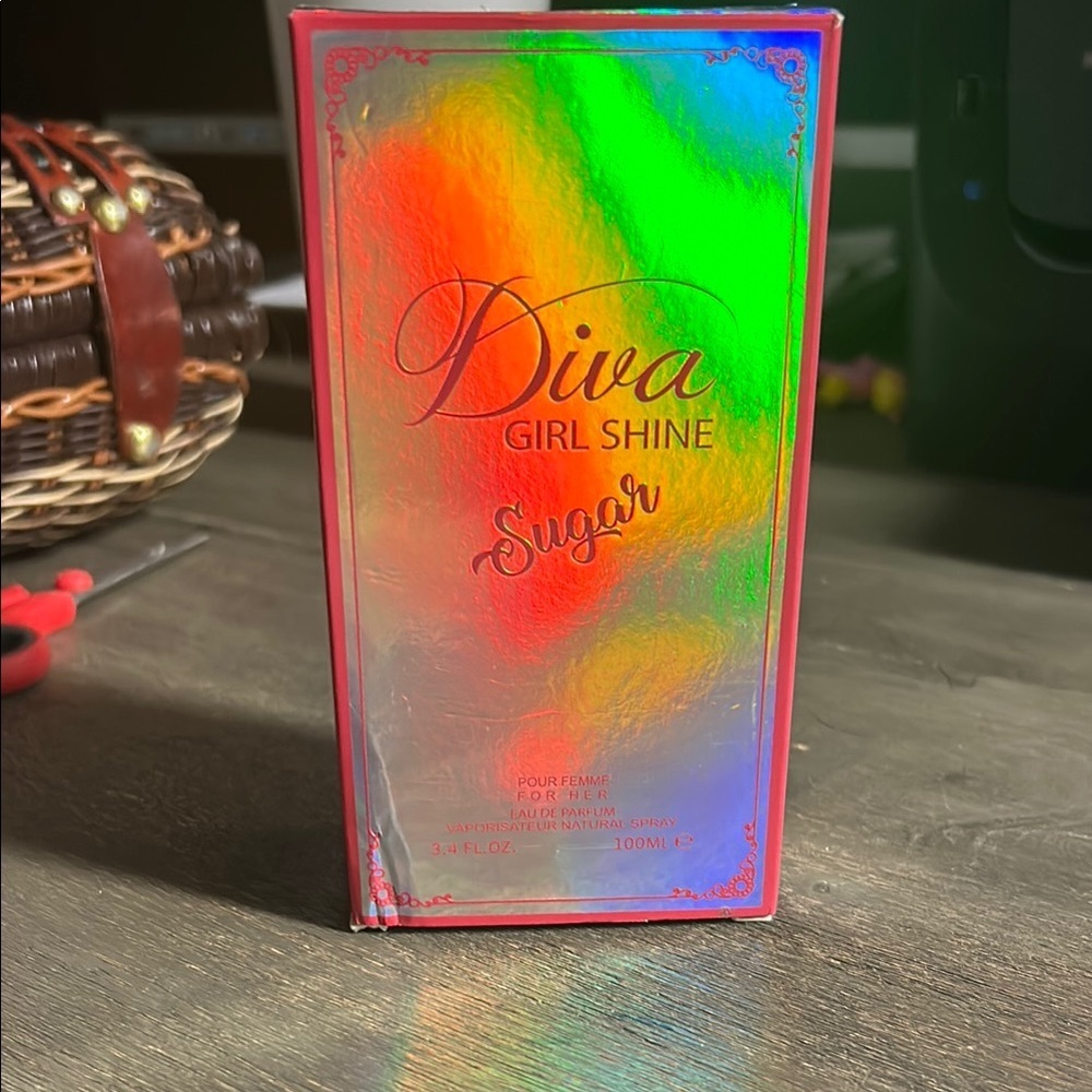 Diva Girl Shine Sugar Perfume 3.4 Oz - just sprayed‎ to test